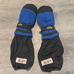Kids' Black and Blue Mittens